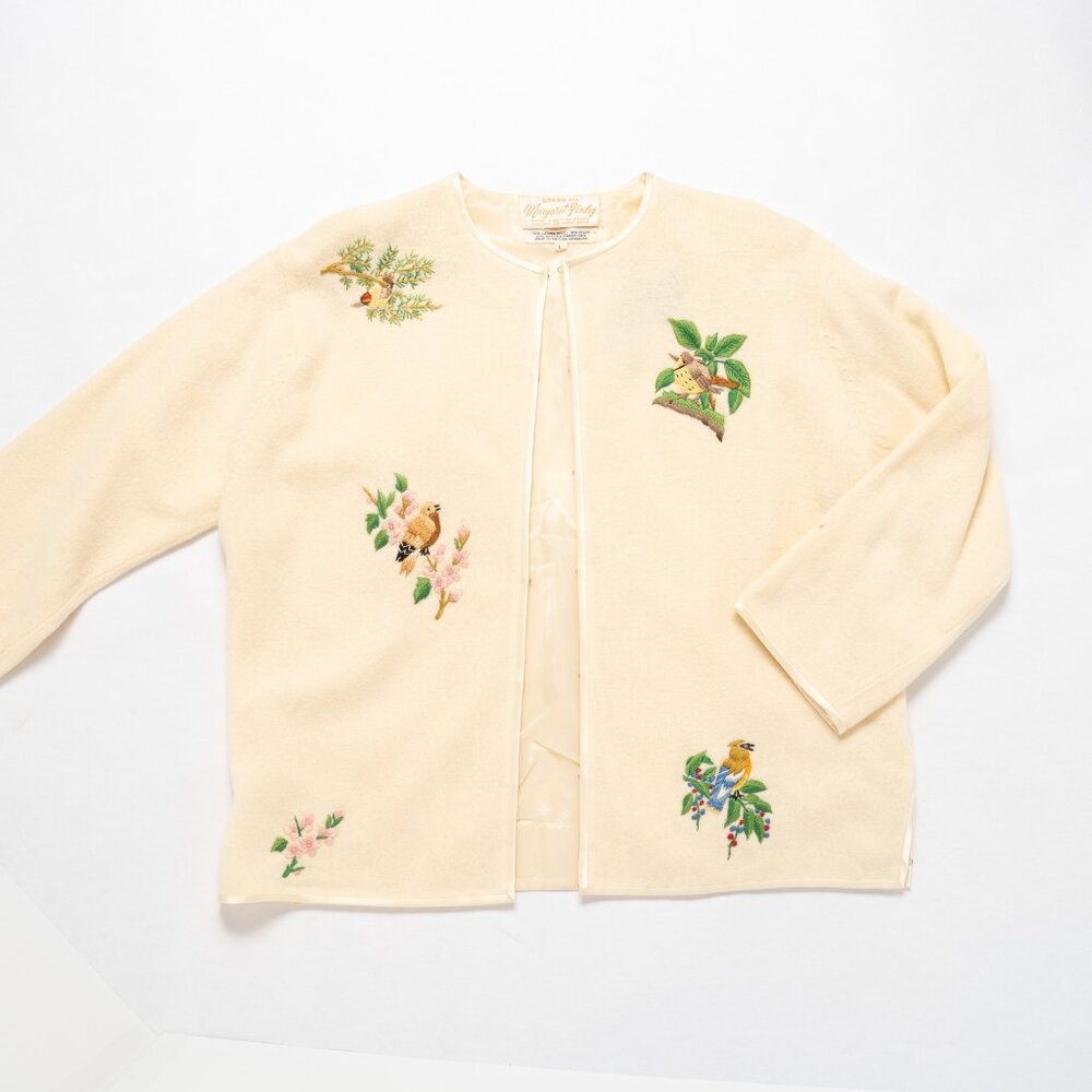 VINTAGE CARDIGAN SWEATER Satin Trim Bird Embroidery LAMBS WOOL ANGORA 50s 60s